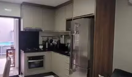 Sobrado Geminado para Venda em Joinville, Guanabara, 3 dormitórios, 1 suíte, 3 banheiros, 1 vaga