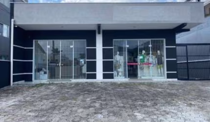 Comercial para Venda em Joinville, Espinheiros, 2 dormitórios, 1 banheiro, 4 vagas