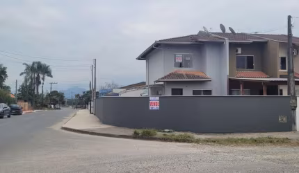 Sobrado Geminado para Venda em Joinville, Morro do Meio, 2 dormitórios, 1 banheiro, 1 vaga