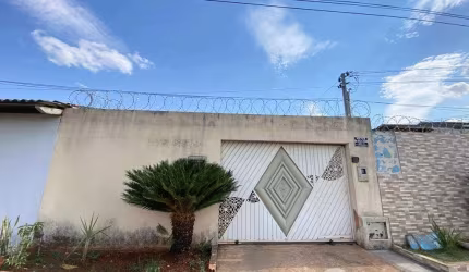 Casa em Residencial Vereda dos Buritis  -  Goiânia