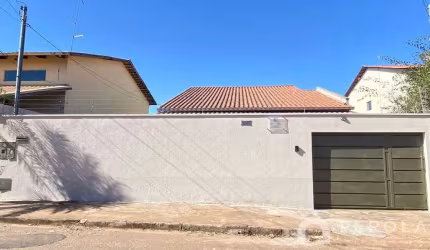 Casa em Jardim Maria Inês  -  Aparecida de Goiânia