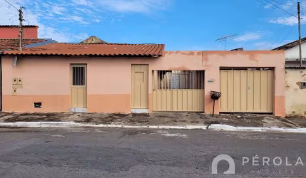 Casa em Setor Centro Oeste  -  Goiânia