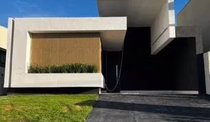 Casa de Condomínio em Jardim Veneza  -  Senador Canedo