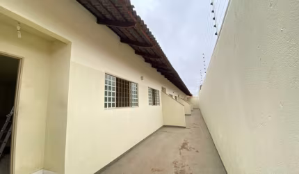 Casa Nº 03, 02 quartos, Rua Juiz de Fora, Jardim Ana Lucia