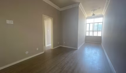 EXCELENTE APARTAMENTO 2 QUARTOS EM OLARIA SEM NADA PARA FAZER ENTRAR E MORAR !