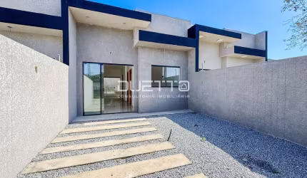 Casa Geminada com 02 dormitórios em Bal. Saint Etiene