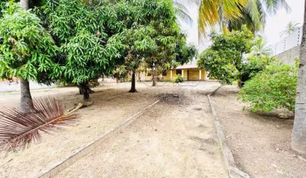 EXCELENTE LOTE A VENDA A 200 METROS DA PRAIA NA AVENIDA JOSÉ SARNEY