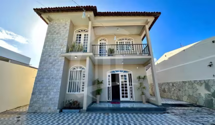 Casa próximo a Orla de Atalaia