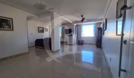 Apartamento 2/4 01 suíte, sala ampliada reversível, 01 WC, DCE, Sul Leste