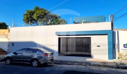 Casa à venda no Bairro Coroa do Meio em excelente localização, Aracaju/SE