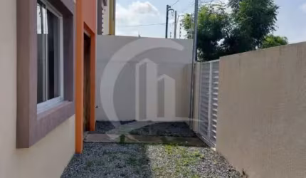 CASA NO BAIRRO ATALAIA EM EXCELENTE LOCALIZAÇÃO