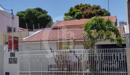 Casa à venda no bairro Salgado Filho com 7 quartos