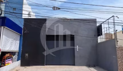 Galpão com 270m² para Locação no Bairro Atalaia