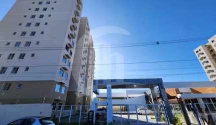 Apartamento à Venda no Condomínio Porto Sollare com 2 quartos