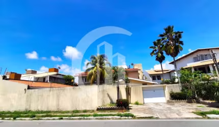 Casa Residencial de 445m² com 4 Quartos sendo 4 (Suítes) para Locação no Bairro Coroa do Meio
