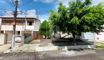 Casa Residencial de 250m² com 3 Quartos sendo 1 (Suíte) para Locação no Bairro Suíça