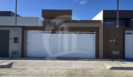 Casa recém construída  no Luar da Barra - Barra dos Coqueiros