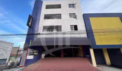 Prédio Comercial de 300m² para Locação no Bairro Getúlio Vargas