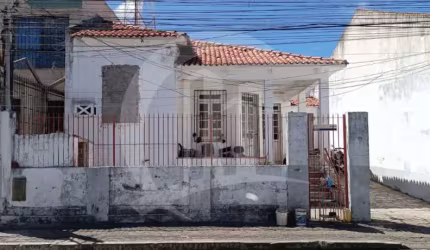 Casa à Venda no Bairro Centro