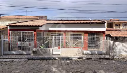 Casa à Venda Bairro Inácio Barbosa