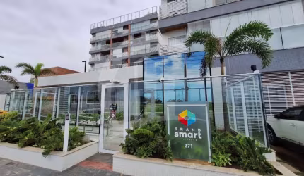Apartamento à Venda no Condomínio Grand Smart Coroa do Meio, Frente para o Mar