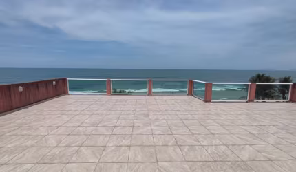 SOBRADO 6 QUARTOS - FRENTE PARA O MAR - ITAPOÁ - SANTA CATARINA