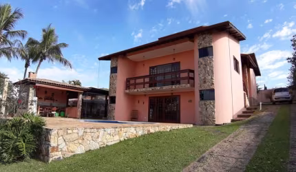 Chácara de Luxo em Condomínio, 3 Quartos, 1 Suíte, 2 Salas, 4 Banheiros, 300m², Indaiatuba-SP, Bairro Itaici