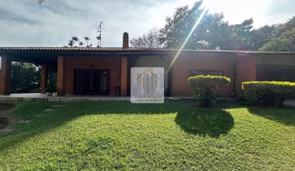 Venda de Chácara de Luxo em Condomínio no Recanto dos Pássaros, Indaiatuba-SP: 4 Quartos, 2 Suítes, 3 Salas, 5 Banheiros, 6 Vagas, 446m².