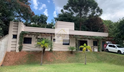 Chácara de luxo à venda em Indaiatuba-SP: 3 quartos, 1 suíte, 2 salas, 2 banheiros e 350m² de área!