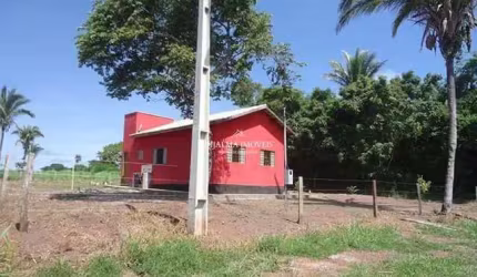 Casa a venda em Condomínio, Próximo a natureza, 2 quartos, terreno de 1.200 metros em Acorizal