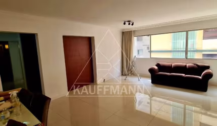 Apartamento de 150m² útil à Venda em Higienópolis - 4 Dormitórios, 1 Suíte, 2 Vagas