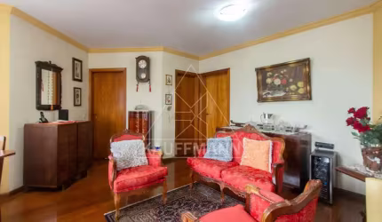 Apartamento  á Venda em Higienópolis com 3 Dorms, 1 Suíte, 2 Vagas, e 105m² de Área Útil