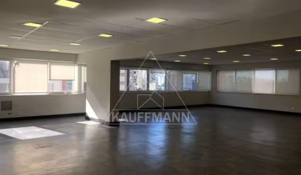 Conjunto Comercial à Venda em Pinheiros - 220m² - 4 Vagas