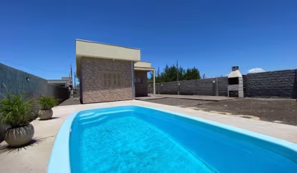 Casa com Piscina Praia Tropical Gaivotas SC