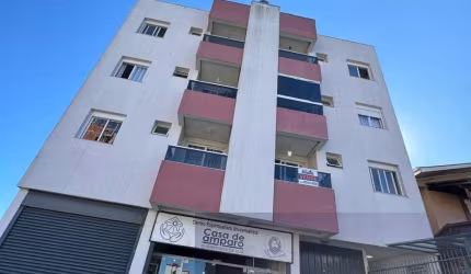 Apartamento com terraço coberto no Cidade Nova