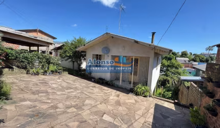 Casa com terreno inteiro Bairro Esplabada
