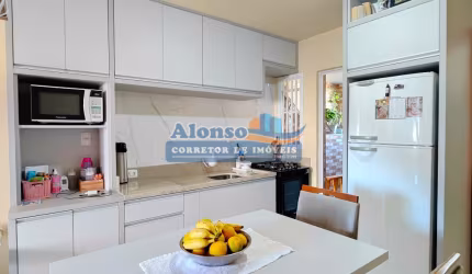 Sobrado Triplex Semi mobiliado no Cidade Nova