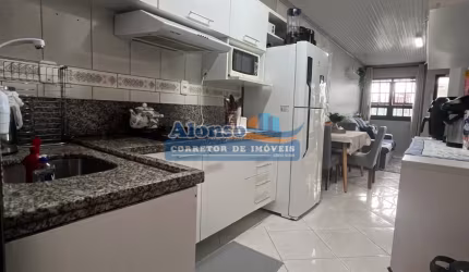 Casa semi mobiliada no Desvio Rizzo