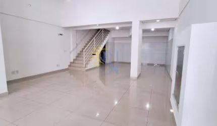 Sala Comercial para Locação em Balneário Camboriú, Centro, 1 banheiro, 1 vaga