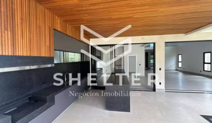 Viva o Luxo no Alphaville II: Casa Magnífica, Pé Direito Duplo, Piscina Aquecida e Ambientes Sofisticados, Ribeirão Preto/SP