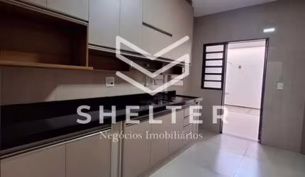Apto térreo com quintal totalmente reformado à venda no Jardim Irajá em Ribeirão Preto