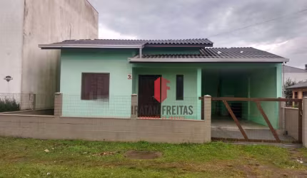 Casa com 2 dormitórios à venda por R$ 650.000,00 - Centro - Arroio do Sal/RS