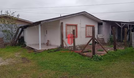 Casa com 6 dormitórios à venda, 267 m² por R$ 220.000,00 - Balneário Camboim - Arroio do Sal/RS