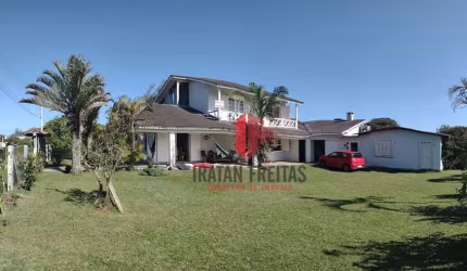 Casa com 6 dormitórios à venda, 400 m² por R$ 1.315.000,00 - Balneário Figueirinha - Arroio do Sal/RS