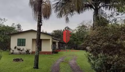Chácara com 4 dormitórios à venda, 3500 m² por R$ 310.000,00 - Centro - Itati/RS