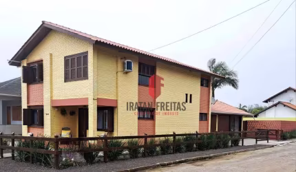 Casa à venda, 205 m² por R$ 695.000,00 - Paraíso - Torres/RS