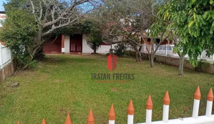 Casa com 2 dormitórios à venda, 87 m² por R$ 296.800,00 - Balneário Figueirinha - Arroio do Sal/RS