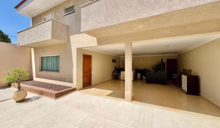 Sobrado com 4 suítes e piscina - Av. Voluntários da Pátria.