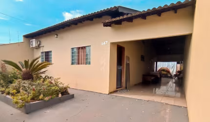 Casa Térrea com 3 Quartos, Suíte e Barracão – Jardim Santo Amaro, Cambé/PR