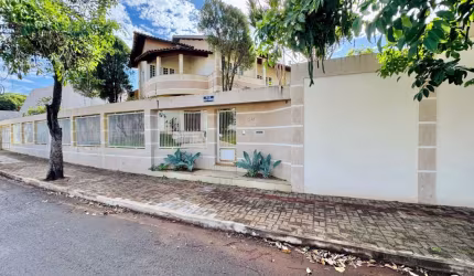 Sobrado - Venda - Londrina, Paraná